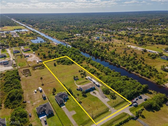 4008 24th AVE NE, Naples, FL 34120