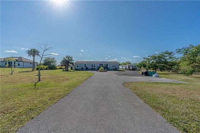 4008 24th AVE NE, Naples, FL 34120