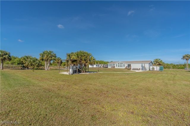 4008 24th AVE NE, Naples, FL 34120