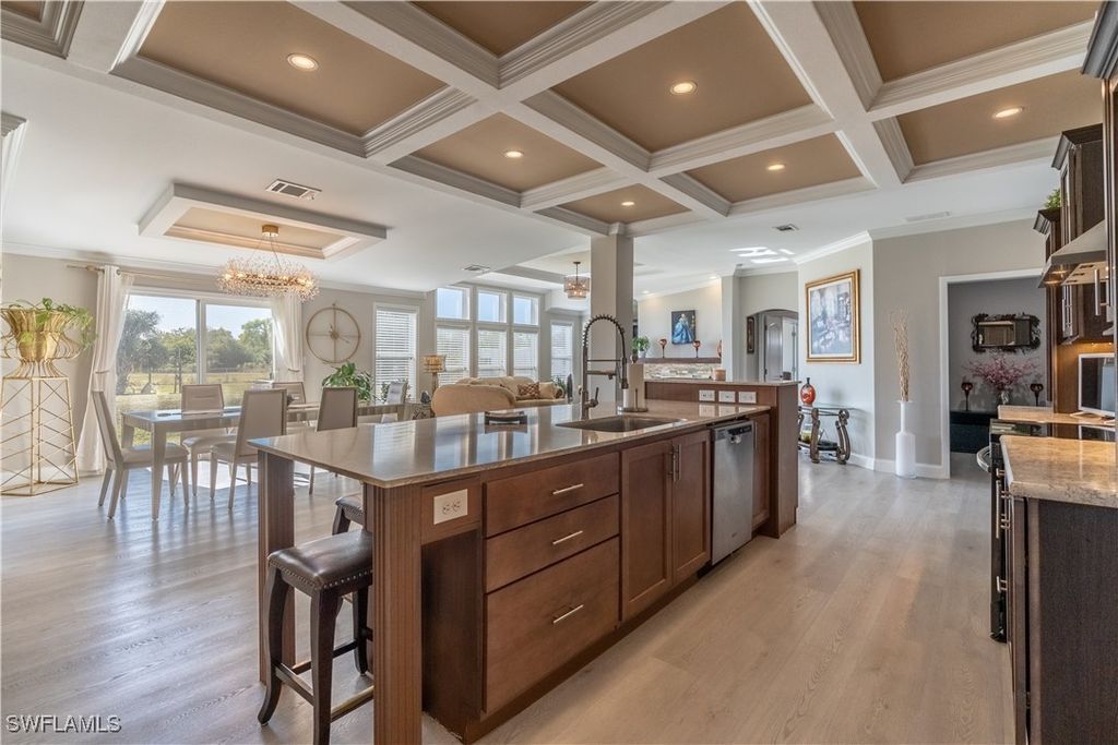 4008 24th AVE NE, Naples, FL 34120