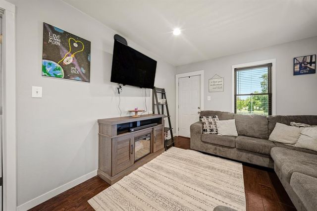 1805 Omaha Street, Eau Claire, WI 54703