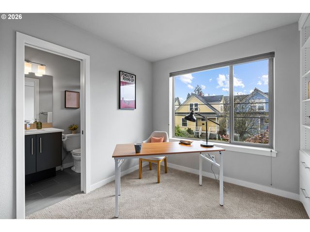 967 N KILLINGSWORTH Ct, Portland, OR 97217