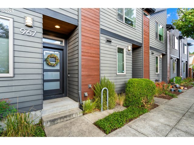 967 N KILLINGSWORTH Ct, Portland, OR 97217