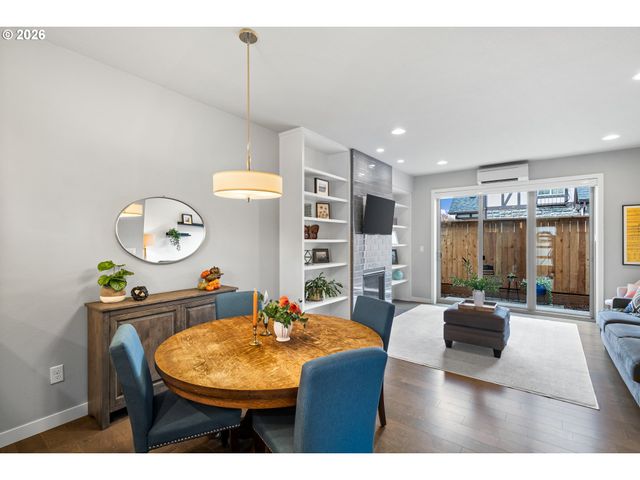 967 N KILLINGSWORTH Ct, Portland, OR 97217