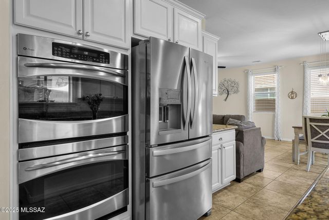 717 W Calle Canto Sereno, Sahuarita, AZ 85629