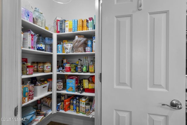 717 W Calle Canto Sereno, Sahuarita, AZ 85629