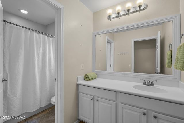 717 W Calle Canto Sereno, Sahuarita, AZ 85629