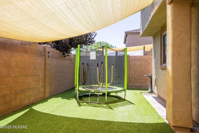 717 W Calle Canto Sereno, Sahuarita, AZ 85629