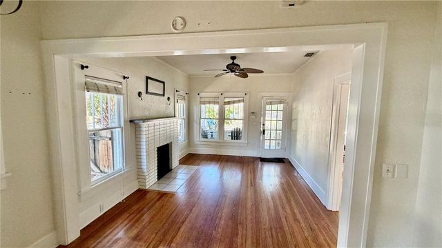 640 9TH AVENUE N, St Petersburg, FL 33701