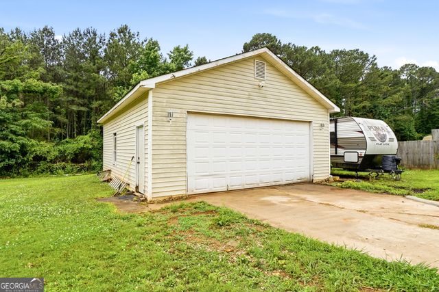 136 Thicket Trail, Mcdonough, GA 30252