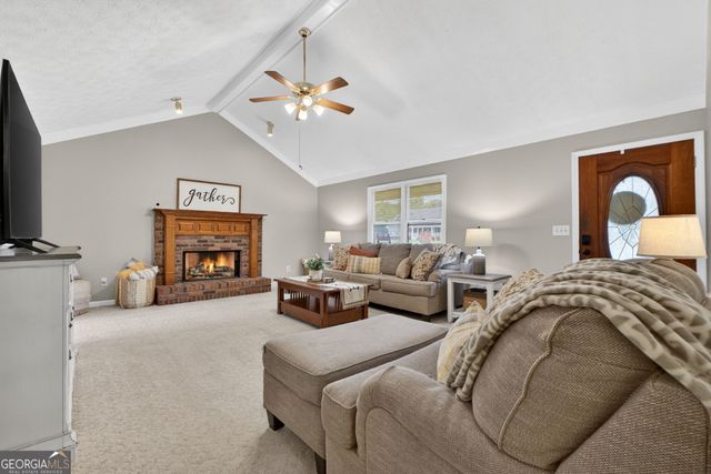 136 Thicket Trail, Mcdonough, GA 30252