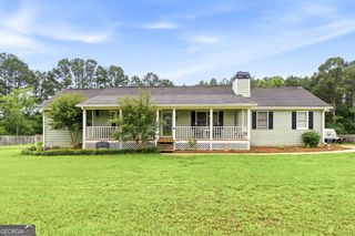 136 Thicket Trail, Mcdonough, GA 30252