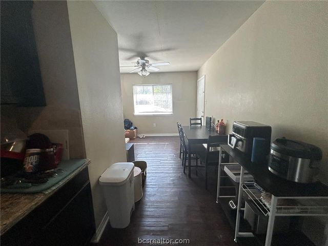 305 Ehlinger Drive D, Bryan, TX 77801