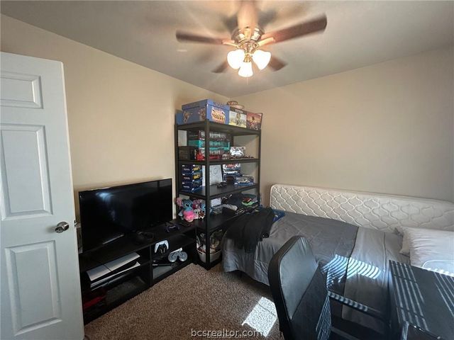 305 Ehlinger Drive D, Bryan, TX 77801