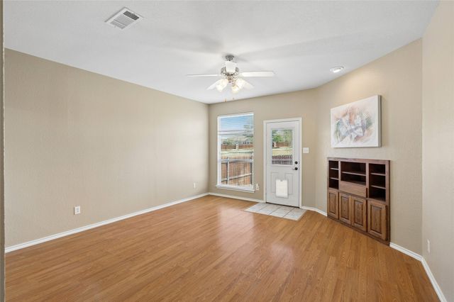 5852 Barrier Reef Drive, Fort Worth, TX 76179