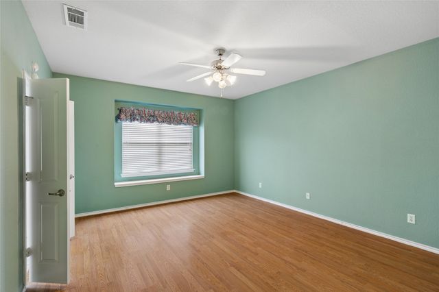 5852 Barrier Reef Drive, Fort Worth, TX 76179