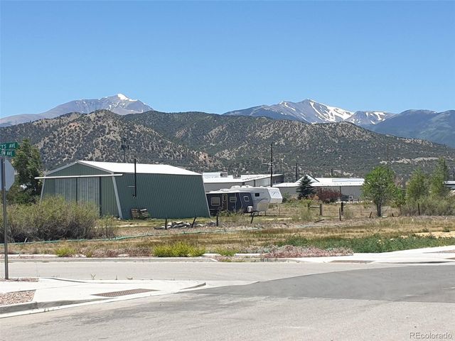 10806 Willow Ave, Poncha Springs, CO 81242