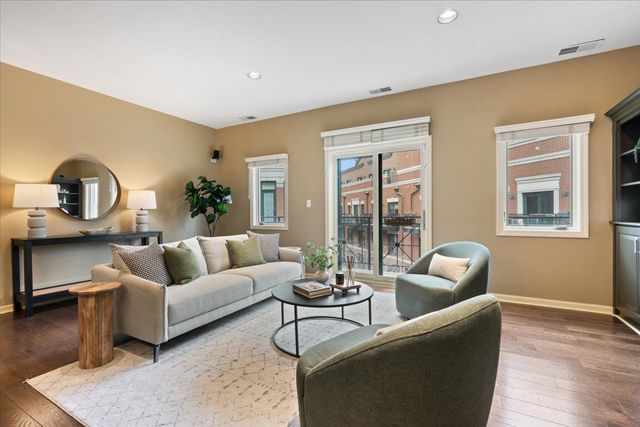 430 W Armitage Avenue C, Chicago, IL 60614