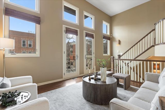 430 W Armitage Avenue C, Chicago, IL 60614