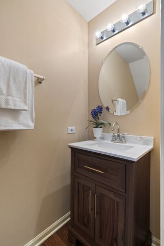 430 W Armitage Avenue C, Chicago, IL 60614