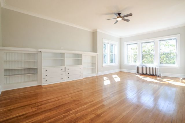 5338 W Montrose Avenue, Chicago, IL 60641