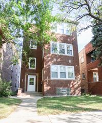 5338 W Montrose Avenue, Chicago, IL 60641
