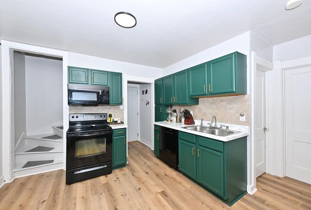 2025 S 71st STREET, West Allis, WI 53219
