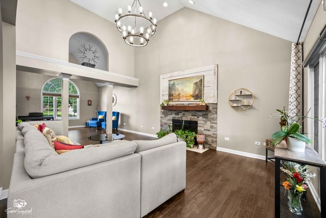 3356 Lapp Lane, Naperville, IL 60564