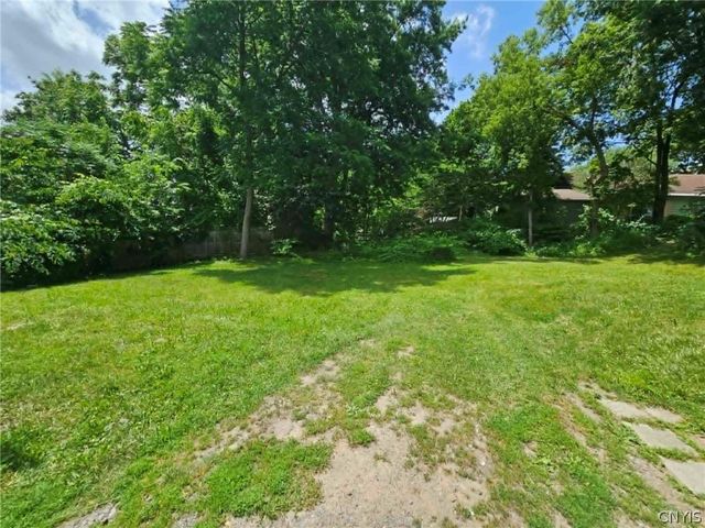 101 Dillaye Avenue 3, Syracuse, NY 13206