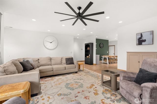 527 Tennessee Road, Winlock, WA 98596