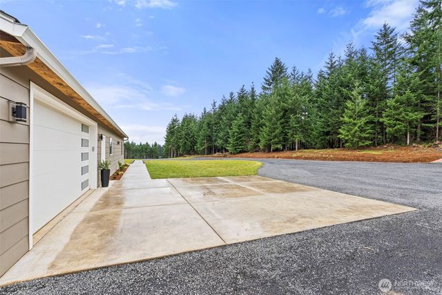 527 Tennessee Road, Winlock, WA 98596