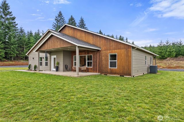 527 Tennessee Road, Winlock, WA 98596