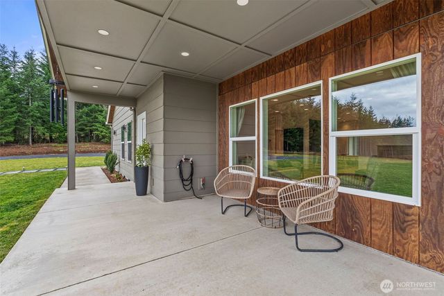 527 Tennessee Road, Winlock, WA 98596