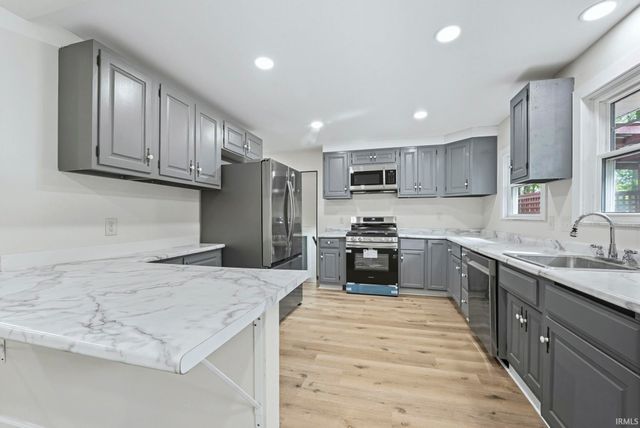 6921 Nordale Drive, Fort Wayne, IN 46804