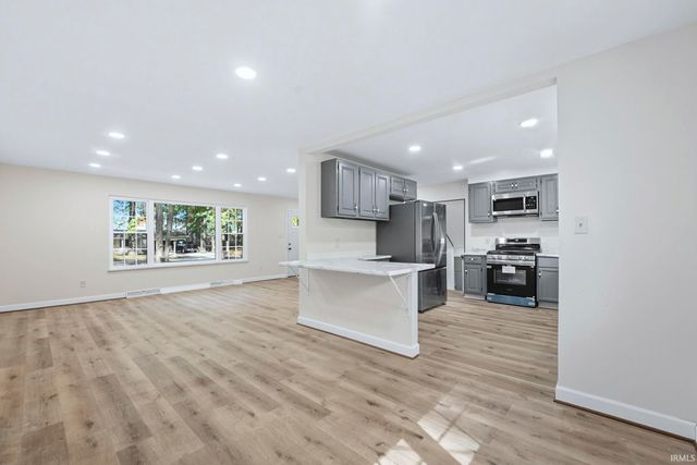 6921 Nordale Drive, Fort Wayne, IN 46804