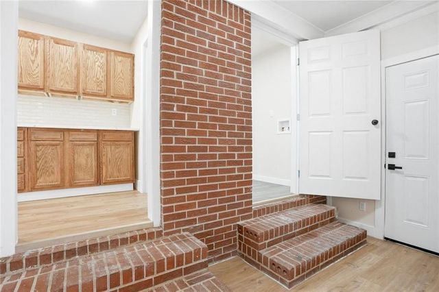 1902 Mural Circle, Morrow, GA 30260