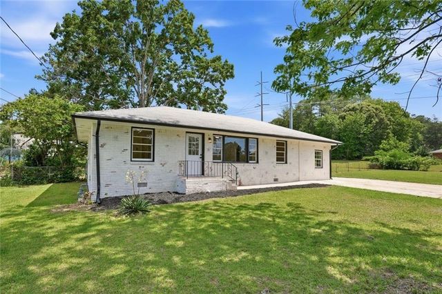 1902 Mural Circle, Morrow, GA 30260