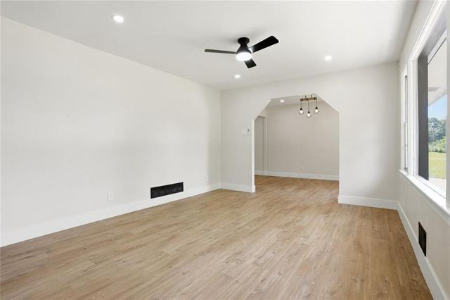 1902 Mural Circle, Morrow, GA 30260