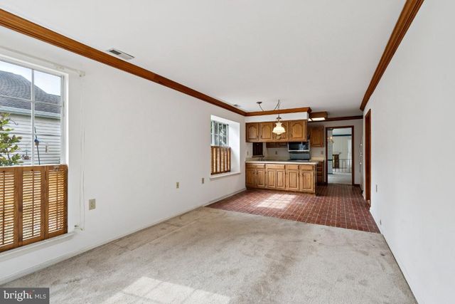 883 WESTMINSTER DR N, Southampton, NJ 08088