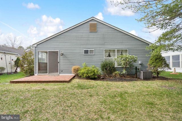 883 WESTMINSTER DR N, Southampton, NJ 08088
