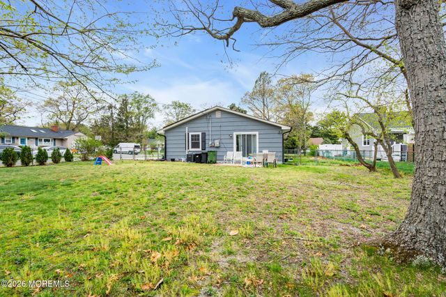 300 Linden Avenue, Pine Beach, NJ 08741