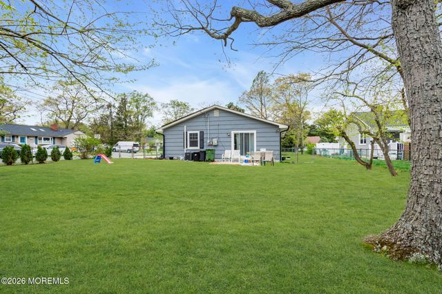 300 Linden Avenue, Pine Beach, NJ 08741