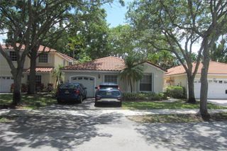 802 Garnet Cir, Weston, FL 33326