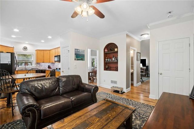1217 McLendon Drive, Decatur, GA 30033
