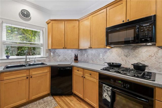 1217 McLendon Drive, Decatur, GA 30033
