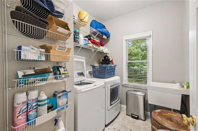 1217 McLendon Drive, Decatur, GA 30033