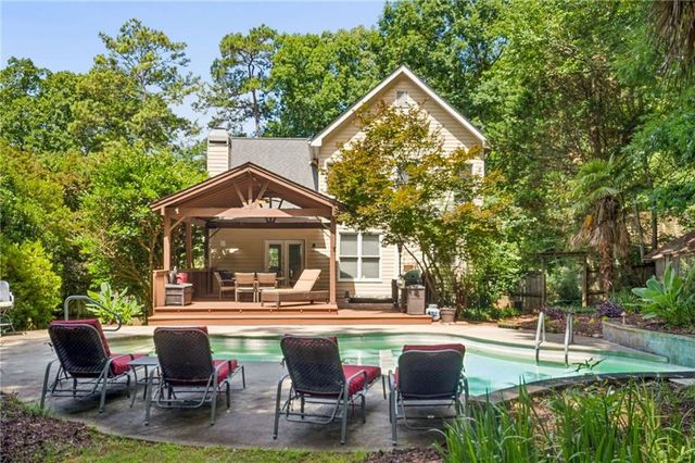 1217 McLendon Drive, Decatur, GA 30033