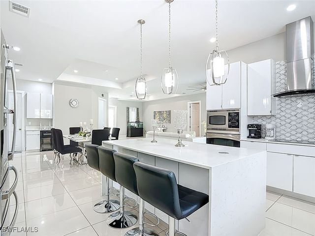 1806 41st ST SW, Naples, FL 34116