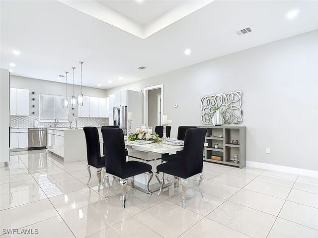 1806 41st ST SW, Naples, FL 34116