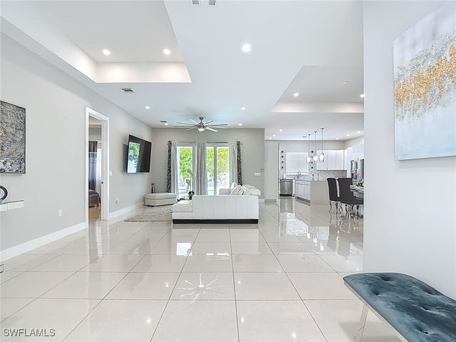 1806 41st ST SW, Naples, FL 34116